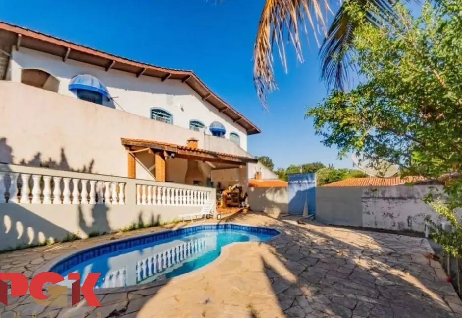 Foto 4 de Casa com 4 quartos à venda, 224m2 em Vinhedo - SP