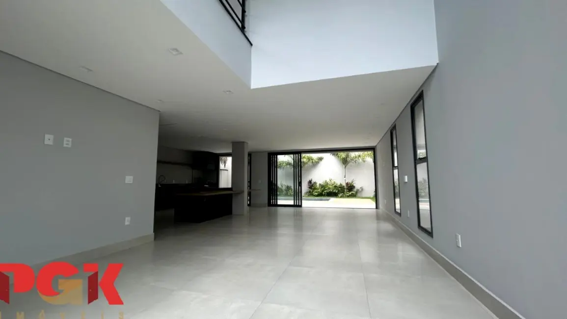 Casa de Condomínio com 3 quartos à venda, 290m2 em Campinas - SP - imagem 2 Foto 2 de Casa de Condomínio com 3 quartos à venda, 290m2 em Campinas - SP