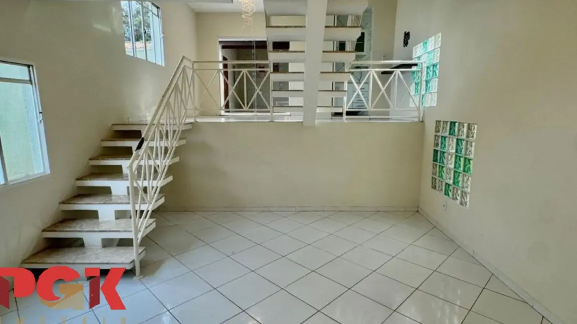 Foto 7 de Casa com 3 quartos à venda, 250m2 em Pinheirinho, Vinhedo - SP