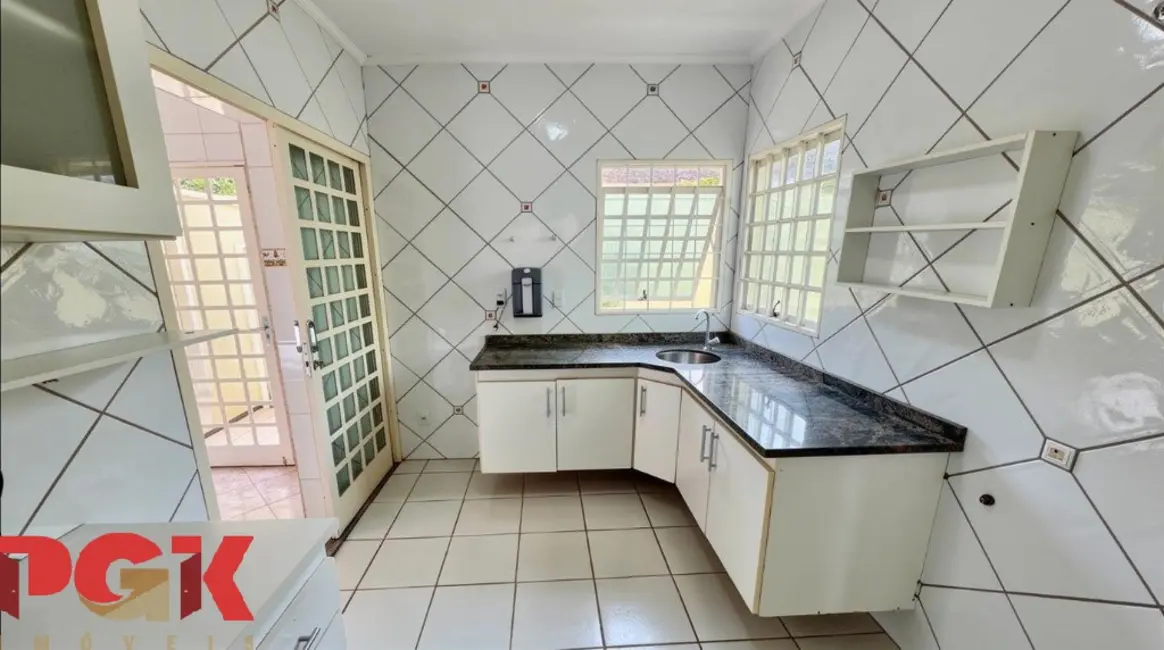 Foto 9 de Casa com 3 quartos à venda, 250m2 em Pinheirinho, Vinhedo - SP