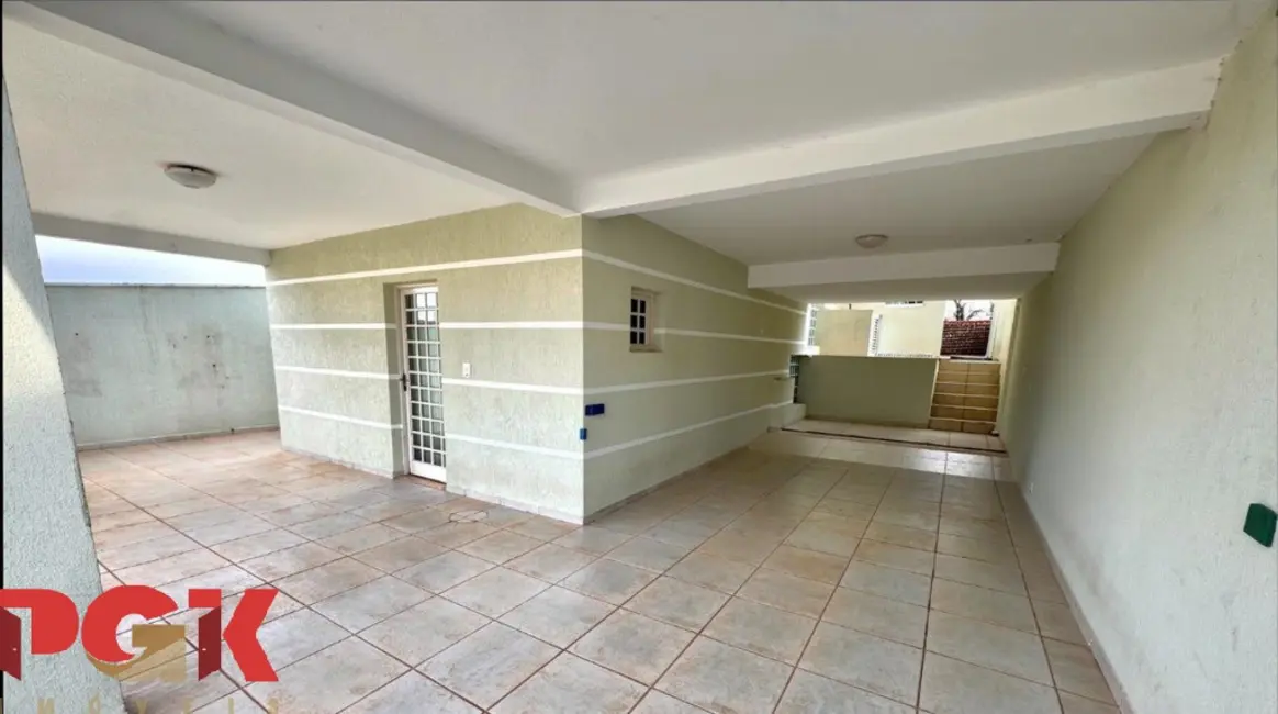 Foto 3 de Casa com 3 quartos à venda, 250m2 em Pinheirinho, Vinhedo - SP