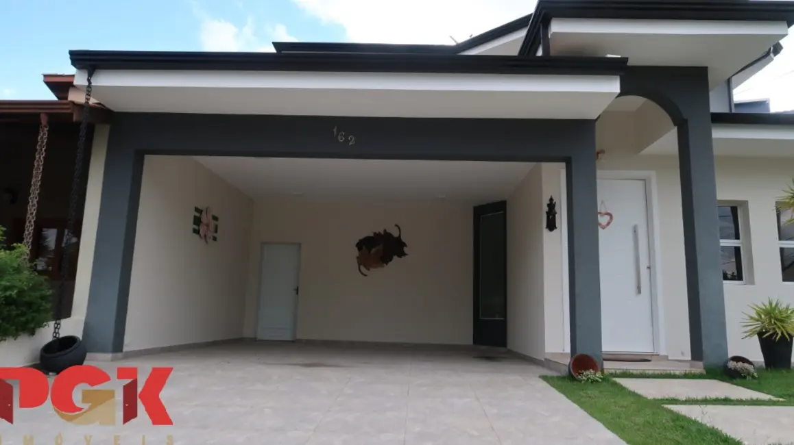 Foto 2 de Casa de Condomínio com 3 quartos à venda, 330m2 em Vinhedo - SP