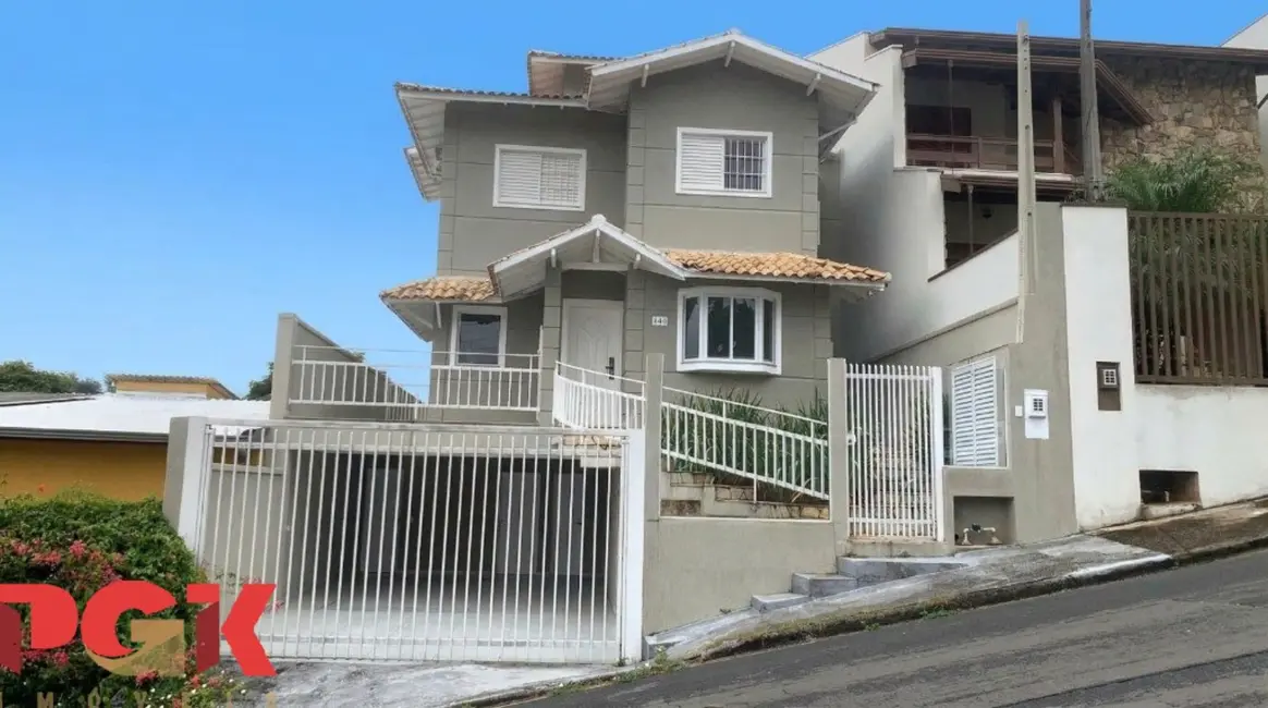 Foto 1 de Casa com 3 quartos à venda, 217m2 em Vinhedo - SP