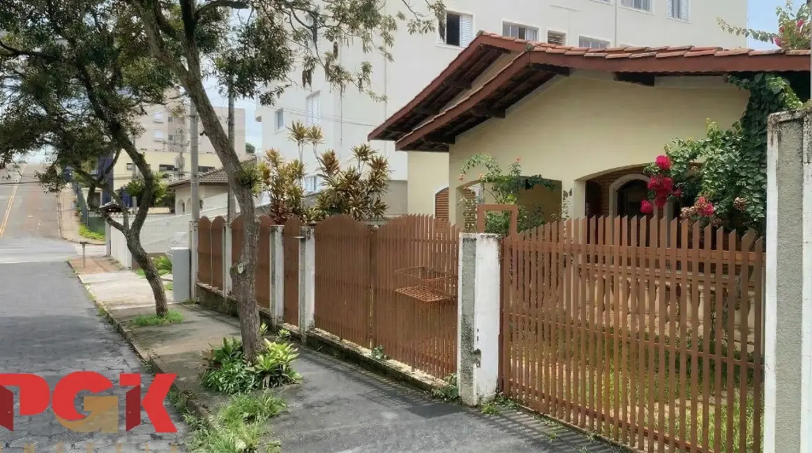 Foto 2 de Casa com 3 quartos à venda, 208m2 em Vinhedo - SP