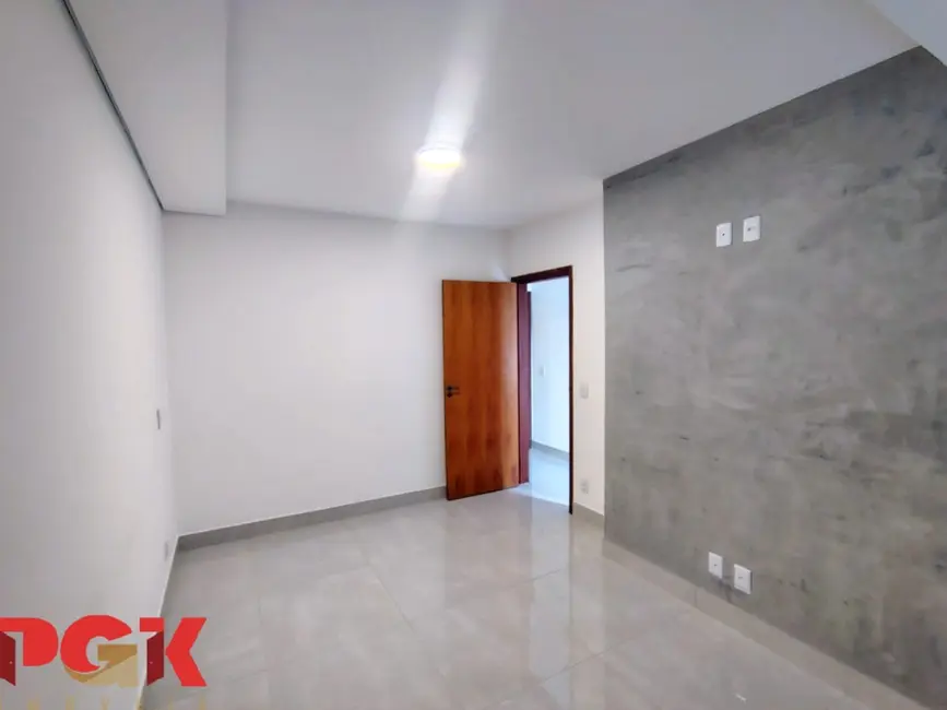 Foto 9 de Casa de Condomínio com 2 quartos à venda, 74m2 em Vinhedo - SP