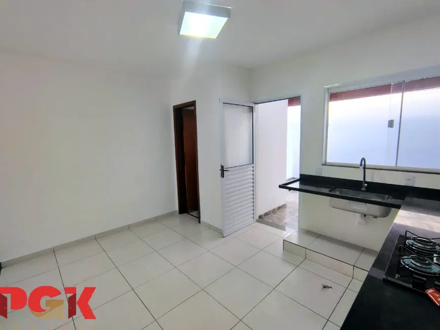Foto 4 de Casa de Condomínio com 2 quartos à venda, 74m2 em Vinhedo - SP