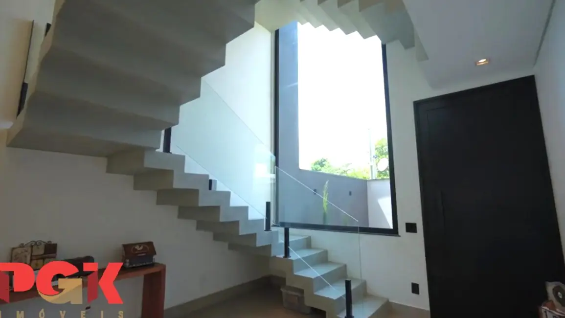 Foto 4 de Casa com 3 quartos à venda, 232m2 em Vinhedo - SP