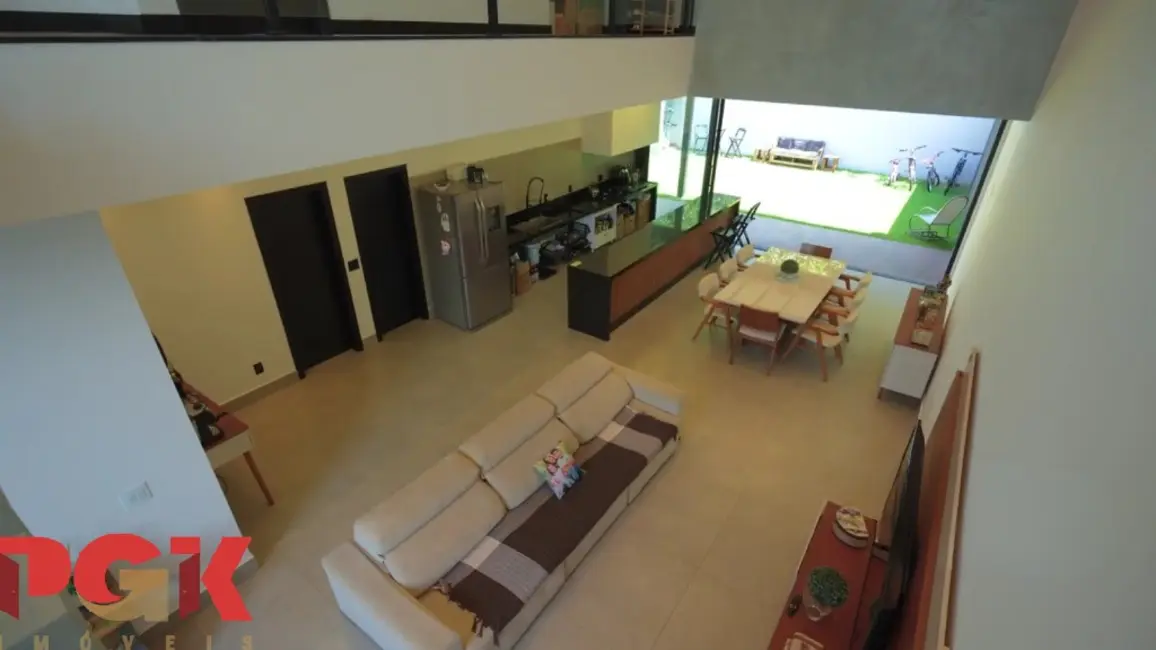 Foto 9 de Casa com 3 quartos à venda, 232m2 em Vinhedo - SP