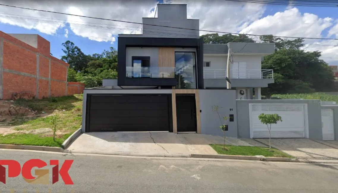 Foto 1 de Casa com 3 quartos à venda, 232m2 em Vinhedo - SP
