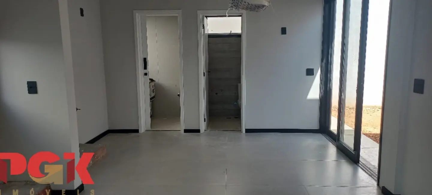 Foto 9 de Casa com 3 quartos à venda, 250m2 em Vinhedo - SP
