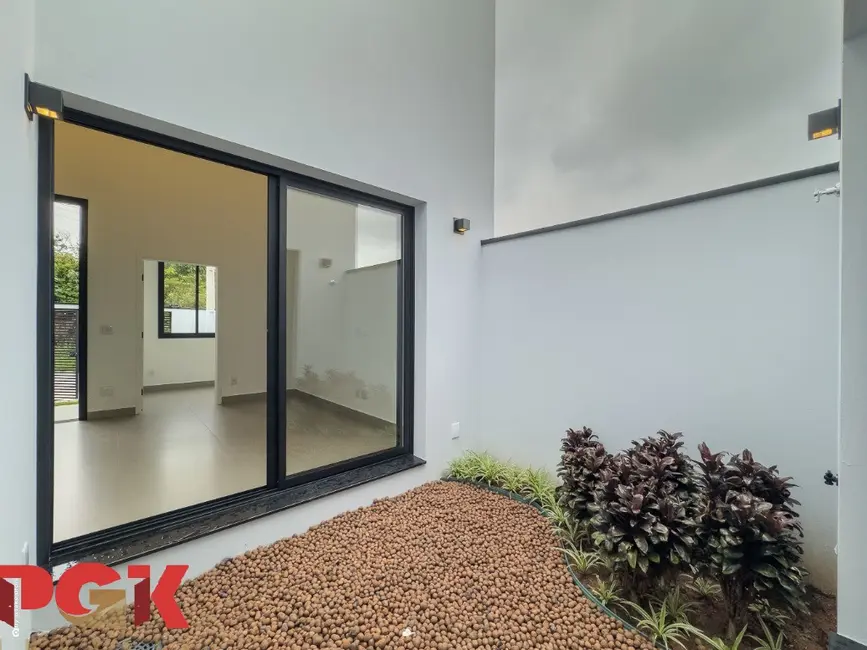 Casa com 3 quartos à venda, 144m2 em Louveira - SP - imagem 9 Foto 9 de Casa com 3 quartos à venda, 144m2 em Louveira - SP