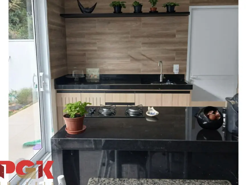 Casa com 3 quartos à venda, 165m2 em Vinhedo - SP - imagem 9 Foto 9 de Casa com 3 quartos à venda, 165m2 em Vinhedo - SP