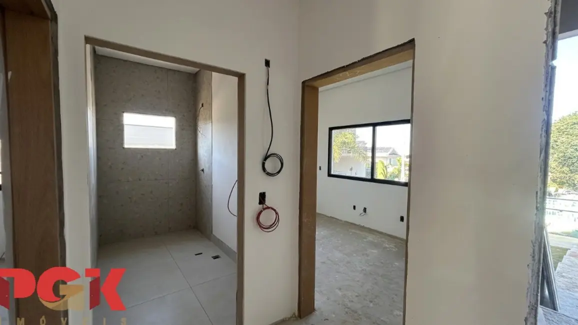 Foto 6 de Casa de Condomínio com 4 quartos à venda, 360m2 em Valinhos - SP