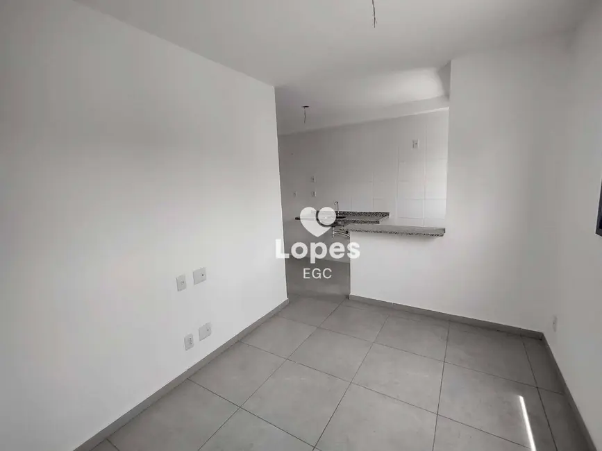 Foto 2 de Apartamento com 2 quartos para alugar, 37m2 em Vila Divina Pastora, São Paulo - SP