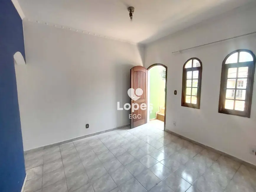 Casa com 3 quartos para alugar, 80m2 em Vila Paulo Silas, São Paulo - SP - imagem 2 Foto 2 de Casa com 3 quartos para alugar, 80m2 em Vila Paulo Silas, São Paulo - SP