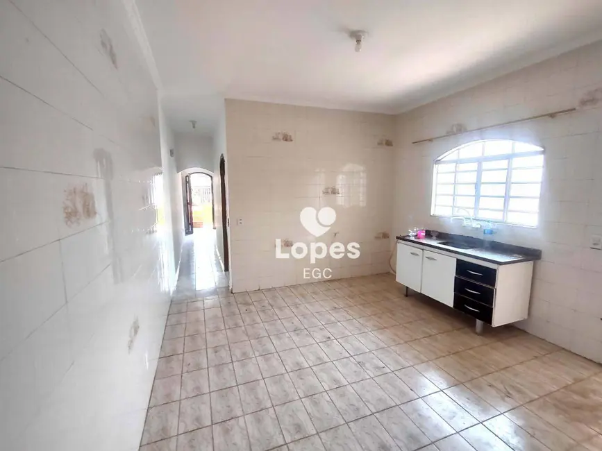 Casa com 3 quartos para alugar, 80m2 em Vila Paulo Silas, São Paulo - SP - imagem 5 Foto 5 de Casa com 3 quartos para alugar, 80m2 em Vila Paulo Silas, São Paulo - SP