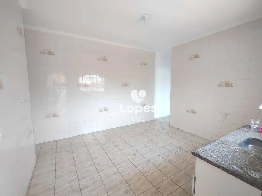 Casa com 3 quartos para alugar, 80m2 em Vila Paulo Silas, São Paulo - SP - imagem 8 Foto 8 de Casa com 3 quartos para alugar, 80m2 em Vila Paulo Silas, São Paulo - SP