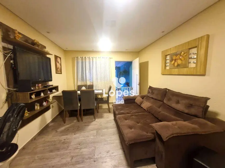 Foto 1 de Casa com 3 quartos à venda, 139m2 em Vila Cleonice, São Paulo - SP