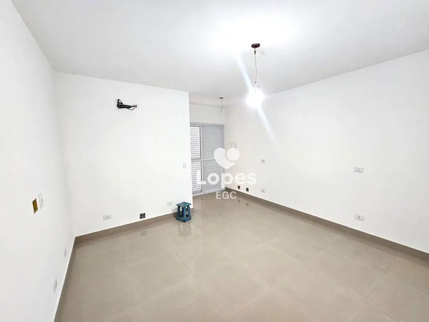 Sobrado com 3 quartos para alugar, 136m2 em Sítio Pinheirinho, São Paulo - SP - imagem 6 Foto 6 de Sobrado com 3 quartos para alugar, 136m2 em Sítio Pinheirinho, São Paulo - SP