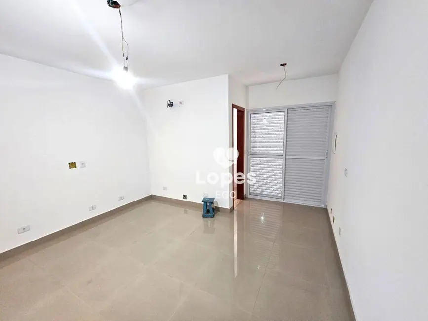 Sobrado com 3 quartos para alugar, 136m2 em Sítio Pinheirinho, São Paulo - SP - imagem 5 Foto 5 de Sobrado com 3 quartos para alugar, 136m2 em Sítio Pinheirinho, São Paulo - SP