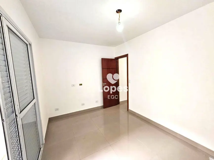 Sobrado com 3 quartos para alugar, 136m2 em Sítio Pinheirinho, São Paulo - SP - imagem 9 Foto 9 de Sobrado com 3 quartos para alugar, 136m2 em Sítio Pinheirinho, São Paulo - SP