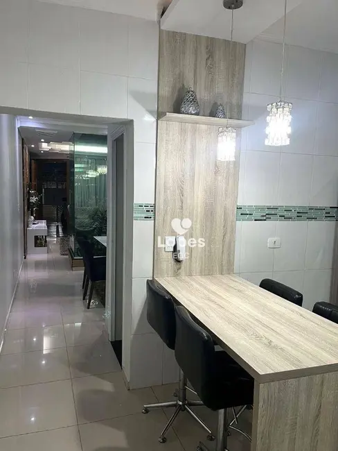 Sobrado com 3 quartos à venda, 140m2 em Capão do Embira, São Paulo - SP - imagem 9 Foto 9 de Sobrado com 3 quartos à venda, 140m2 em Capão do Embira, São Paulo - SP