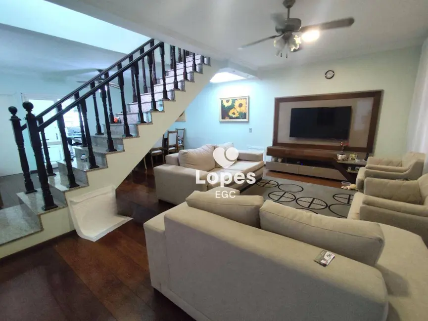 Sobrado com 3 quartos à venda, 160m2 em Vila Ema, São Paulo - SP - imagem 1 Foto 1 de Sobrado com 3 quartos à venda, 160m2 em Vila Ema, São Paulo - SP