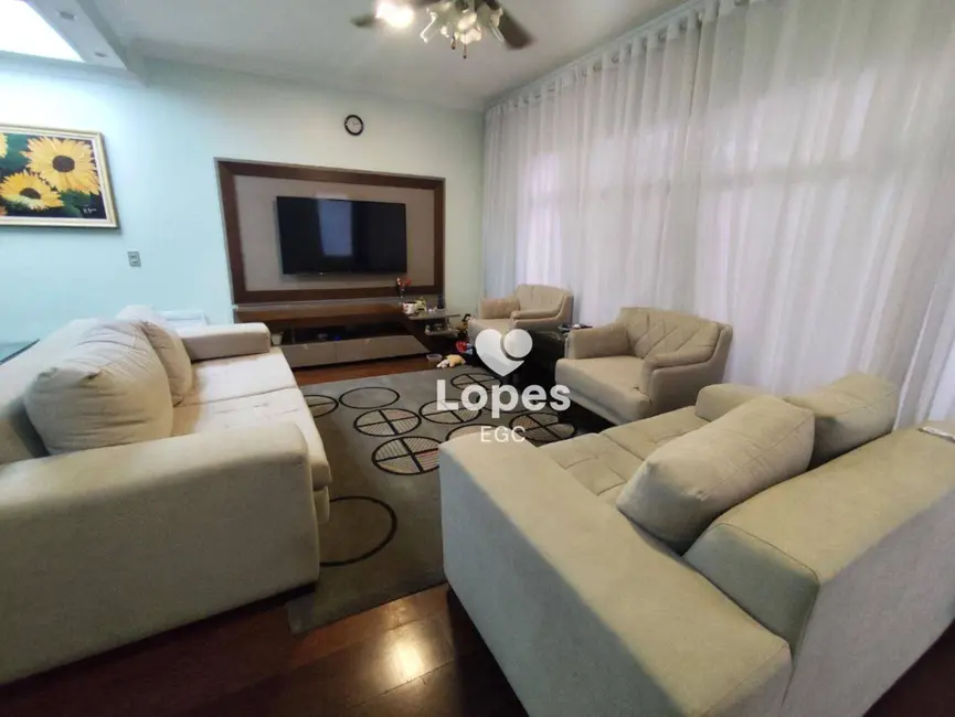 Sobrado com 3 quartos à venda, 160m2 em Vila Ema, São Paulo - SP - imagem 2 Foto 2 de Sobrado com 3 quartos à venda, 160m2 em Vila Ema, São Paulo - SP