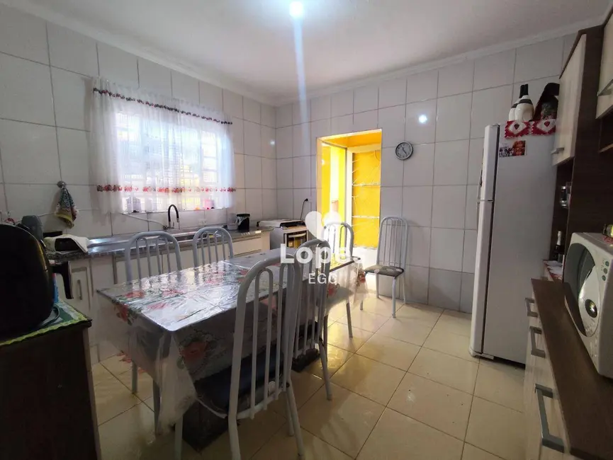 Foto 3 de Casa com 2 quartos à venda, 60m2 em Parque Pereira, São Paulo - SP