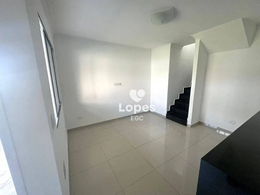 Foto 2 de Sobrado com 2 quartos à venda, 59m2 em Jardim Guairaca, São Paulo - SP