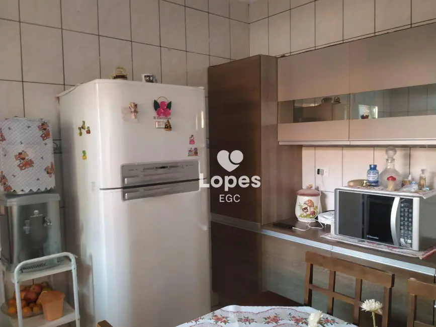 Casa com 2 quartos à venda, 243m2 em Vila São Nicolau, São Paulo - SP - imagem 2 Foto 2 de Casa com 2 quartos à venda, 243m2 em Vila São Nicolau, São Paulo - SP