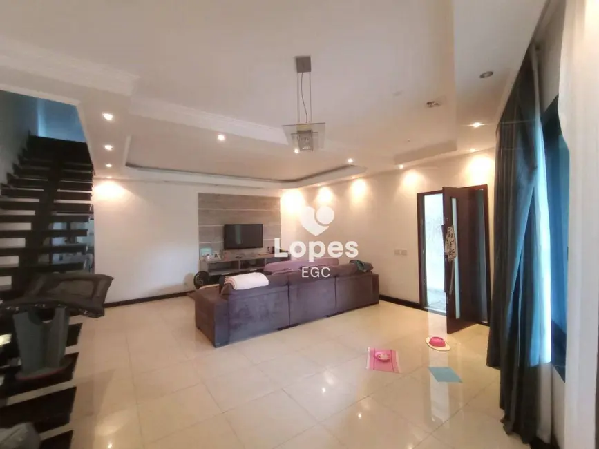 Sobrado com 2 quartos à venda, 300m2 em Cidade Continental, São Paulo - SP - imagem 3 Foto 3 de Sobrado com 2 quartos à venda, 300m2 em Cidade Continental, São Paulo - SP