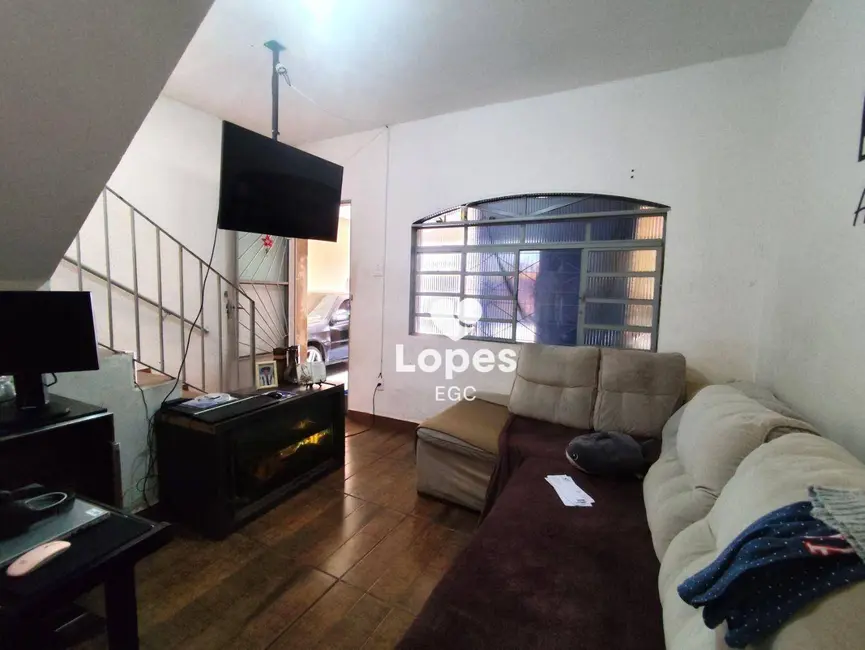 Casa com 3 quartos à venda, 175m2 em Vila Central, São Paulo - SP - imagem 3 Foto 3 de Casa com 3 quartos à venda, 175m2 em Vila Central, São Paulo - SP