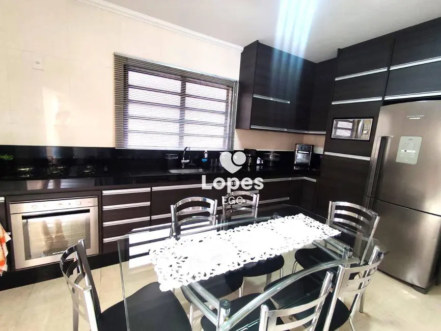 Casa com 2 quartos à venda, 160m2 em Vila Alpina, São Paulo - SP - imagem 4 Foto 4 de Casa com 2 quartos à venda, 160m2 em Vila Alpina, São Paulo - SP