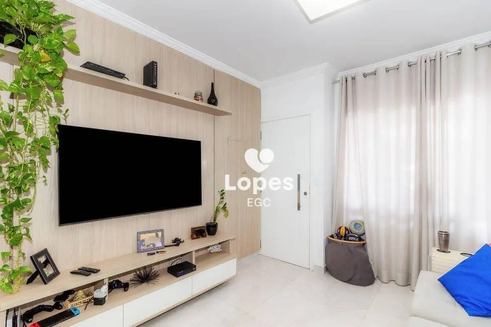 Foto 2 de Sobrado com 3 quartos à venda, 130m2 em Jardim Teresa, São Paulo - SP