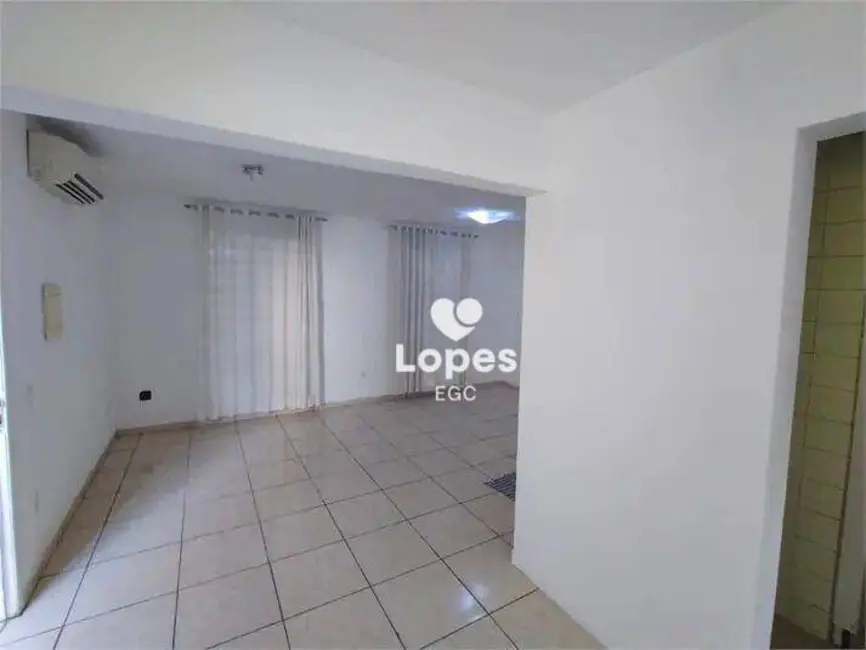 Sobrado com 3 quartos à venda, 145m2 em Parque Residencial Oratorio, São Paulo - SP - imagem 5 Foto 5 de Sobrado com 3 quartos à venda, 145m2 em Parque Residencial Oratorio, São Paulo - SP