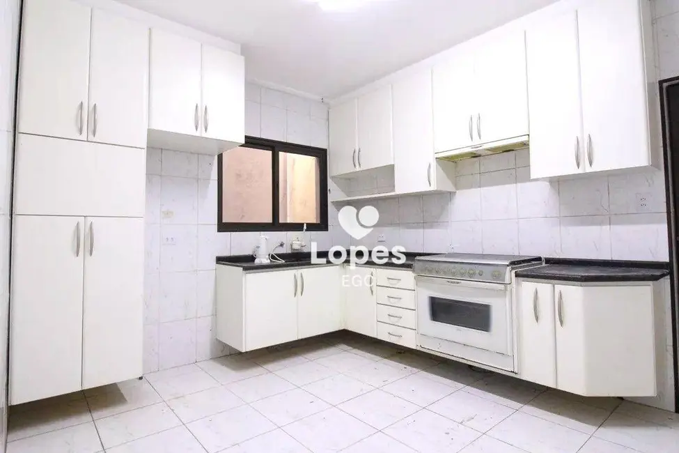 Foto 4 de Sobrado com 4 quartos para alugar, 200m2 em Vila dos Minérios, São Paulo - SP