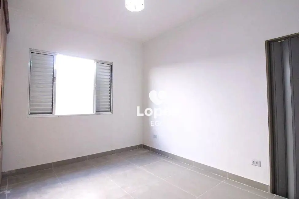 Foto 7 de Sobrado com 4 quartos para alugar, 200m2 em Vila dos Minérios, São Paulo - SP