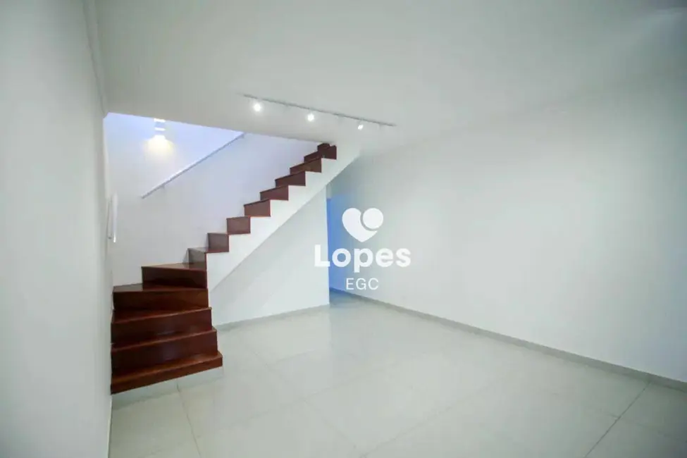 Sobrado com 3 quartos à venda, 138m2 em Alto da Mooca, São Paulo - SP - imagem 1 Foto 1 de Sobrado com 3 quartos à venda, 138m2 em Alto da Mooca, São Paulo - SP