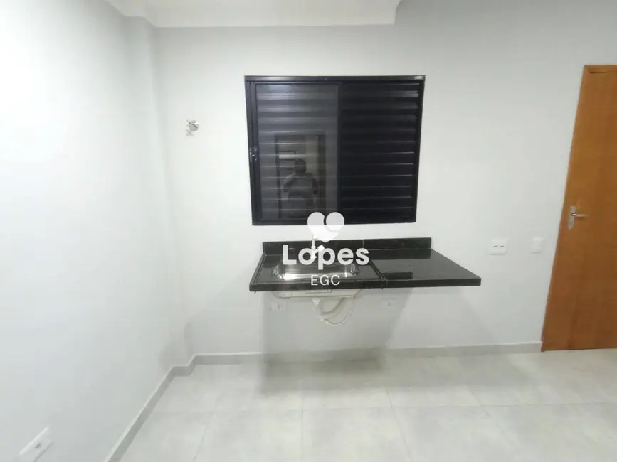 Foto 4 de Apartamento com 1 quarto para alugar, 27m2 em Vila Paulo Silas, São Paulo - SP