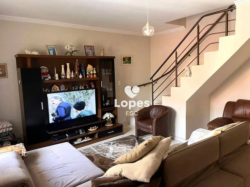 Foto 2 de Casa com 5 quartos à venda, 140m2 em Parque São Lucas, São Paulo - SP