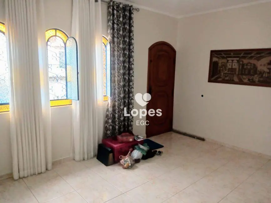 Sobrado com 5 quartos à venda, 250m2 em Vila Cleonice, São Paulo - SP - imagem 2 Foto 2 de Sobrado com 5 quartos à venda, 250m2 em Vila Cleonice, São Paulo - SP