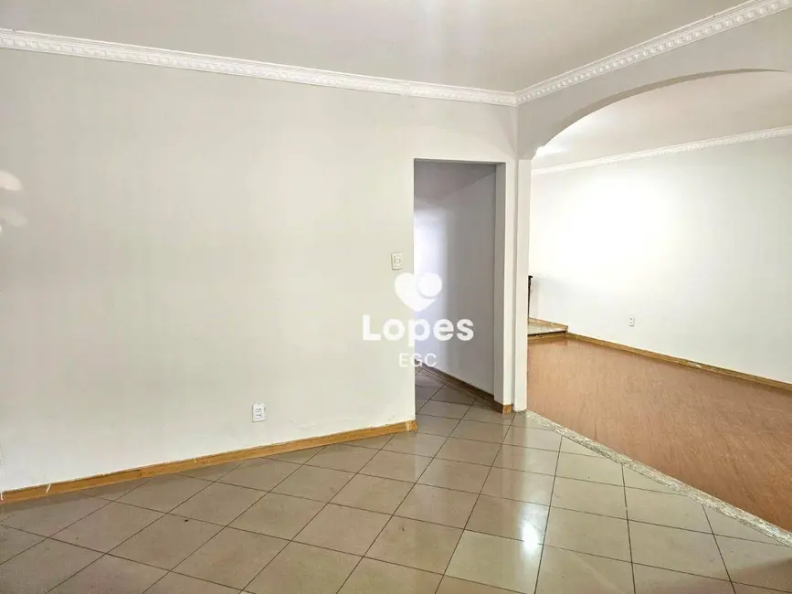 Sobrado com 3 quartos para alugar, 243m2 em Parque São Lucas, São Paulo - SP - imagem 3 Foto 3 de Sobrado com 3 quartos para alugar, 243m2 em Parque São Lucas, São Paulo - SP