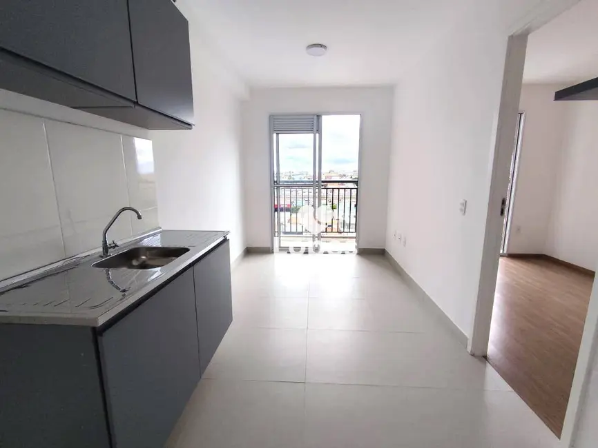 Foto 2 de Apartamento com 1 quarto para alugar, 28m2 em Vila Tolstoi, São Paulo - SP