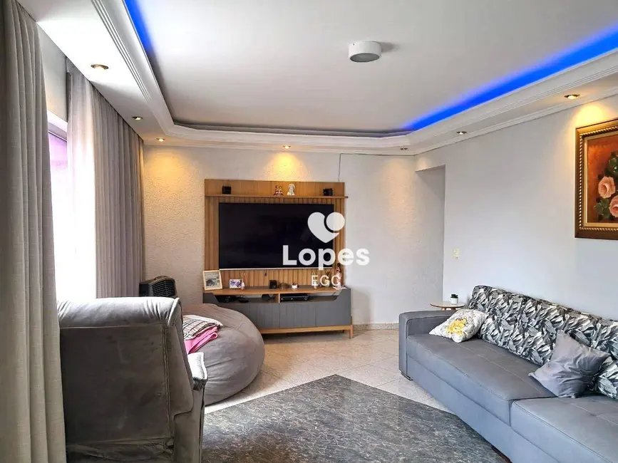 Sobrado com 2 quartos à venda, 270m2 em Vila Divina Pastora, São Paulo - SP - imagem 2 Foto 2 de Sobrado com 2 quartos à venda, 270m2 em Vila Divina Pastora, São Paulo - SP