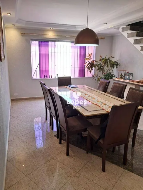 Sobrado com 2 quartos à venda, 270m2 em Vila Divina Pastora, São Paulo - SP - imagem 5 Foto 5 de Sobrado com 2 quartos à venda, 270m2 em Vila Divina Pastora, São Paulo - SP