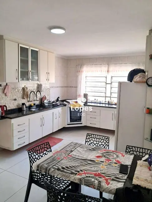 Sobrado com 2 quartos à venda, 270m2 em Vila Divina Pastora, São Paulo - SP - imagem 9 Foto 9 de Sobrado com 2 quartos à venda, 270m2 em Vila Divina Pastora, São Paulo - SP