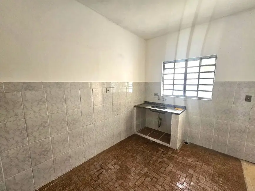 Casa com 1 quarto para alugar, 40m2 em Vila Ivg, São Paulo - SP - imagem 6 Foto 6 de Casa com 1 quarto para alugar, 40m2 em Vila Ivg, São Paulo - SP