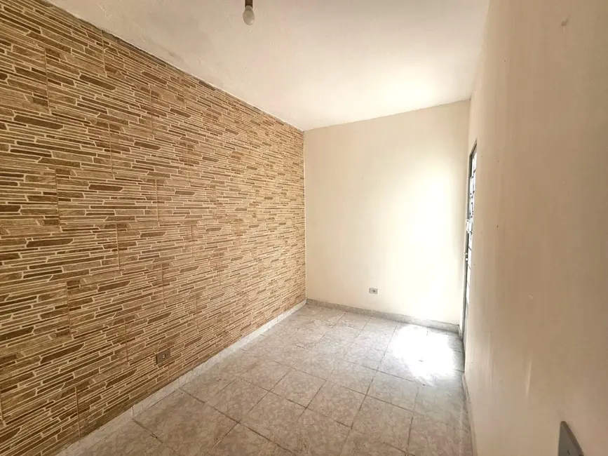 Casa com 1 quarto para alugar, 40m2 em Vila Ivg, São Paulo - SP - imagem 2 Foto 2 de Casa com 1 quarto para alugar, 40m2 em Vila Ivg, São Paulo - SP