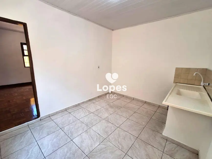 Foto 4 de Casa com 1 quarto para alugar, 30m2 em Vila Divina Pastora, São Paulo - SP